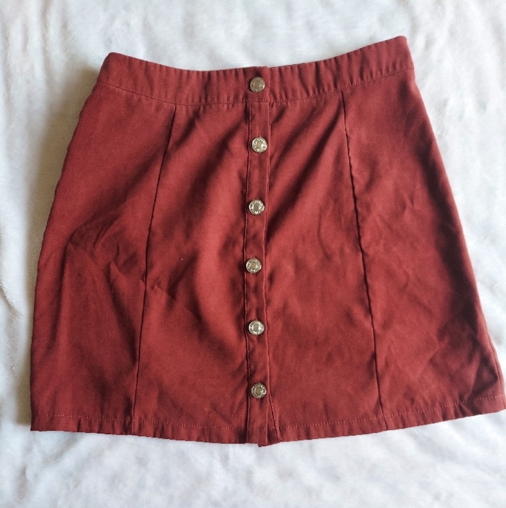 Women's Button-Front Skirt in Rich Burgundy
